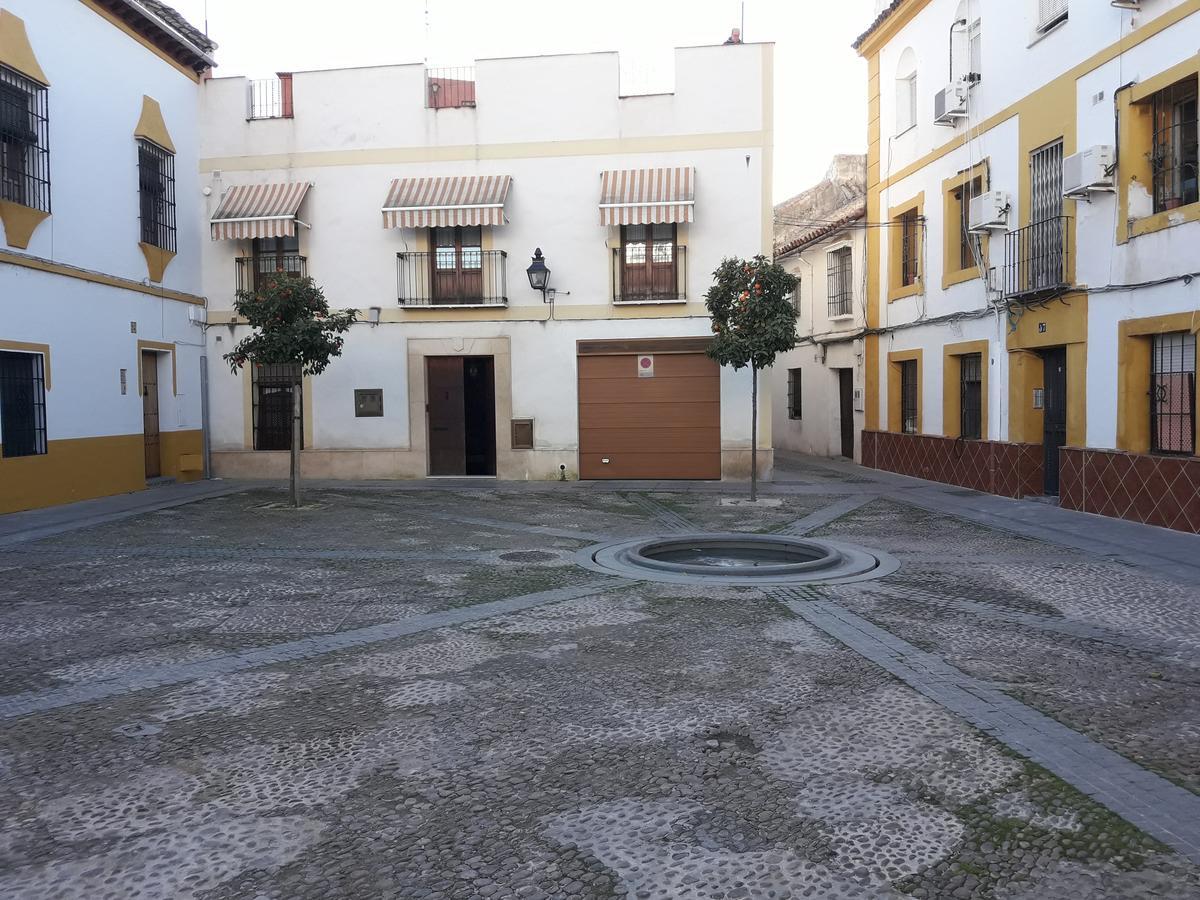 Sleep & Shower In A Typical District Córdoba Eksteriør billede
