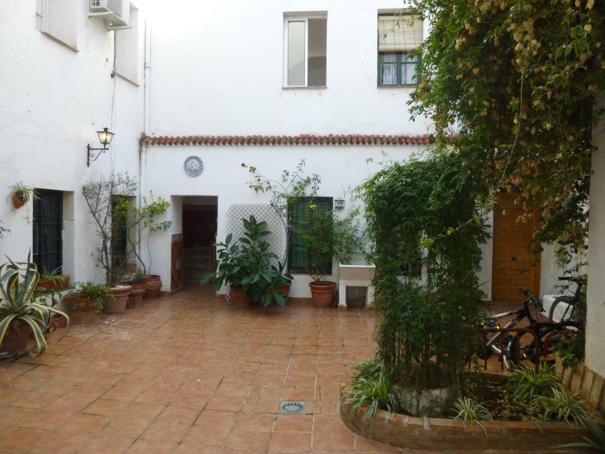 Sleep & Shower In A Typical District Córdoba Eksteriør billede
